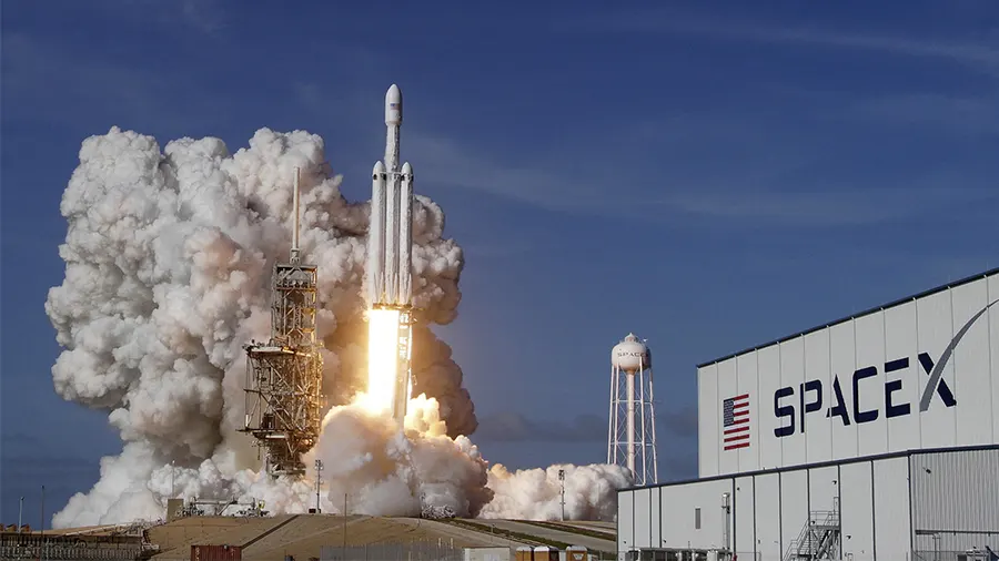 SpaceX 위성 배치를 FCC 승인 획득